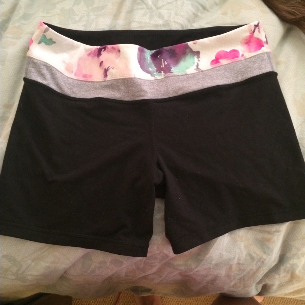 Black lululemon shorts